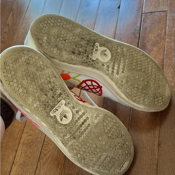 Stan Smith floral design recycled sneakers - Picture 4 of 5